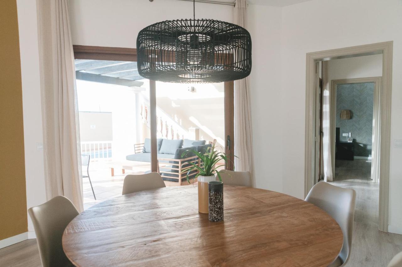Moderne Villa Met Verwarmd Zwembad In Corralejo Exterior foto
